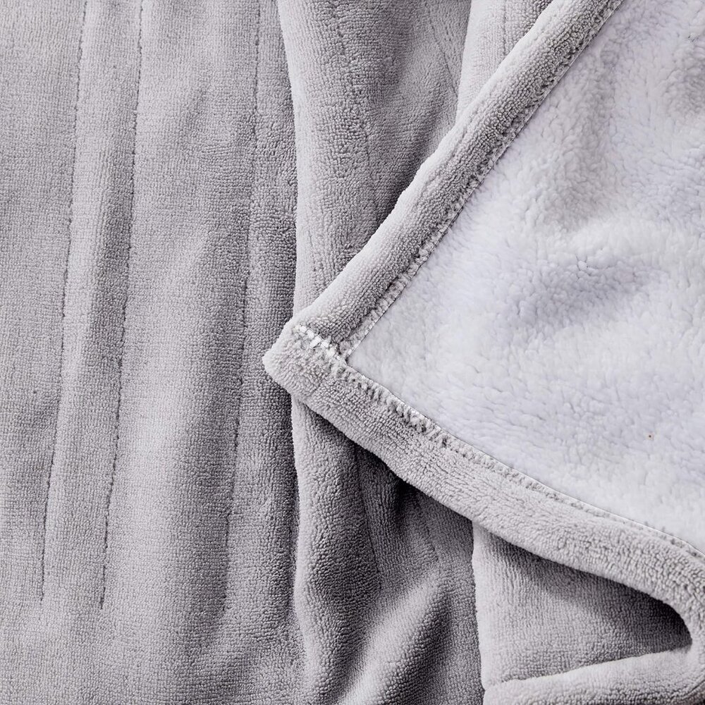 Eddie Bauer | Smart Heated Electric Throw Blanket - Picture 5 of 14